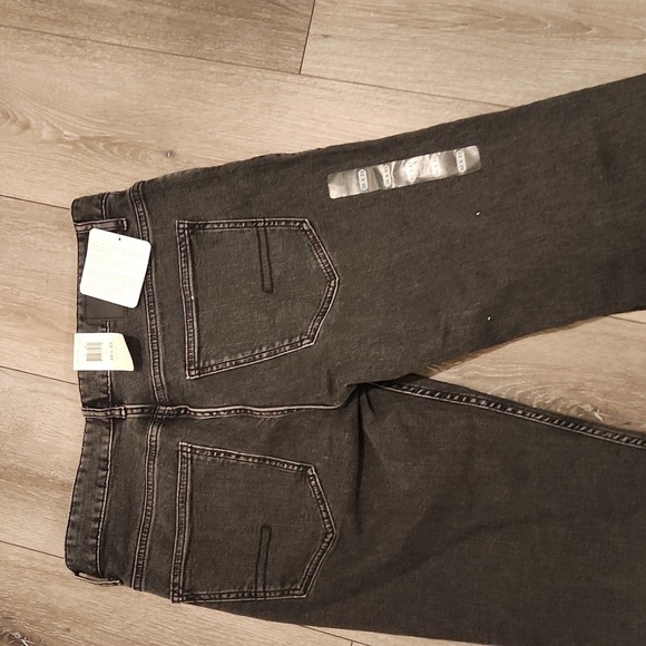 Calvin Klein Jeans - Picture 4 of 7